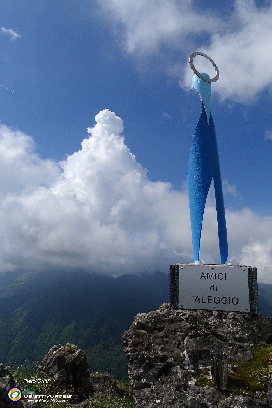 53 Alla Madonna delle Cime del Corno Zuccone (1458 m).JPG